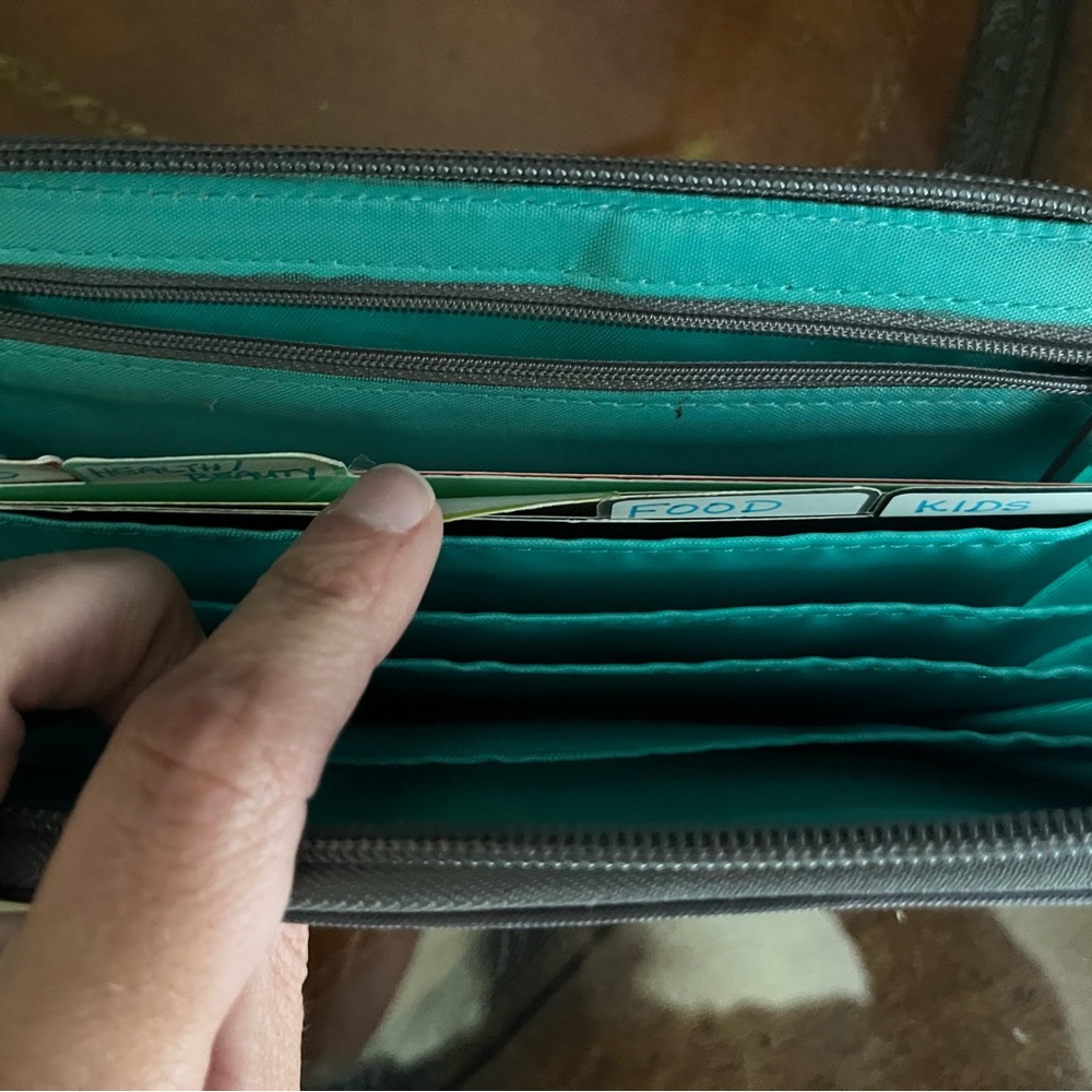 Thirty-One Coupon Clutch ~ Party Punch Used - Picture 10 of 11